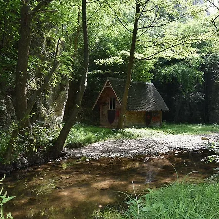 Holiday La Gajic Holiday home Osanica